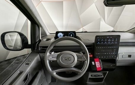 Hyundai Staria, 2021 год, 5 100 000 рублей, 19 фотография