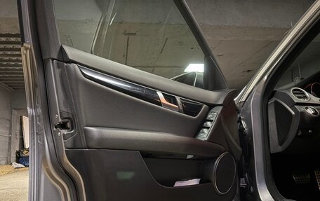Mercedes-Benz C-Класс, 2012 год, 1 800 000 рублей, 7 фотография