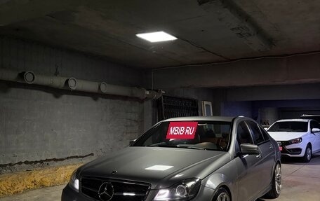 Mercedes-Benz C-Класс, 2012 год, 1 800 000 рублей, 14 фотография