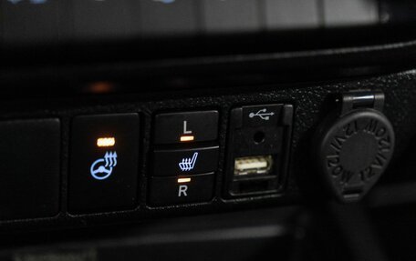 Toyota Hilux VIII, 2021 год, 5 250 000 рублей, 23 фотография