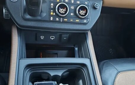 Land Rover Defender II, 2020 год, 7 200 000 рублей, 7 фотография