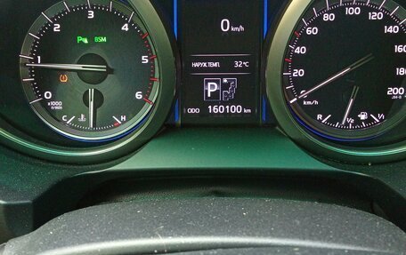 Toyota Land Cruiser Prado 150 рестайлинг 2, 2015 год, 3 800 000 рублей, 1 фотография