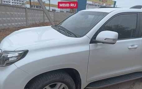 Toyota Land Cruiser Prado 150 рестайлинг 2, 2015 год, 3 800 000 рублей, 7 фотография