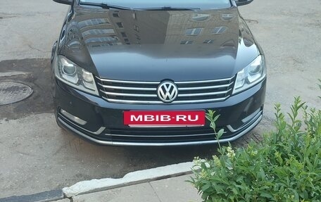 Volkswagen Passat B7, 2013 год, 915 000 рублей, 3 фотография
