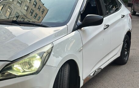 Hyundai Solaris II рестайлинг, 2013 год, 480 000 рублей, 2 фотография