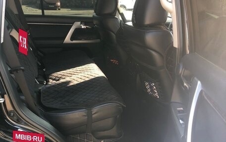 Toyota Land Cruiser 200, 2012 год, 4 000 000 рублей, 9 фотография