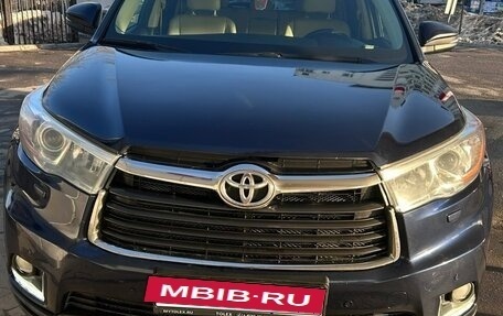 Toyota Highlander III, 2015 год, 3 200 000 рублей, 3 фотография