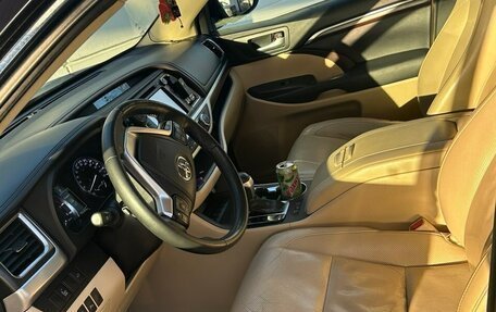 Toyota Highlander III, 2015 год, 3 200 000 рублей, 8 фотография