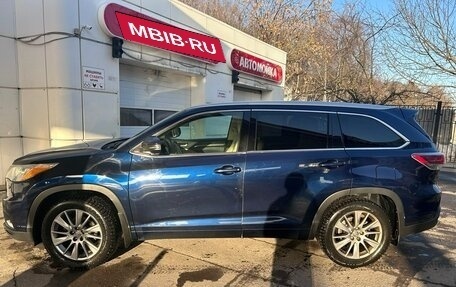 Toyota Highlander III, 2015 год, 3 200 000 рублей, 7 фотография