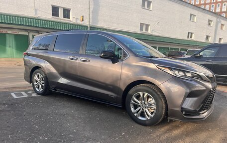 Toyota Sienna, 2020 год, 4 500 000 рублей, 4 фотография