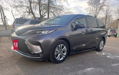 Toyota Sienna, 2020 год, 4 500 000 рублей, 6 фотография