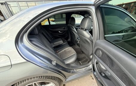 Mercedes-Benz E-Класс, 2019 год, 3 650 000 рублей, 8 фотография