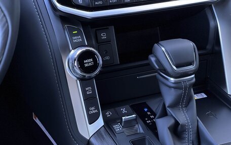 Toyota Land Cruiser, 2026 год, 15 490 000 рублей, 23 фотография