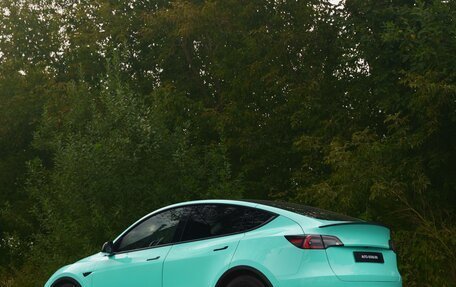 Tesla Model Y I, 2021 год, 4 000 000 рублей, 9 фотография