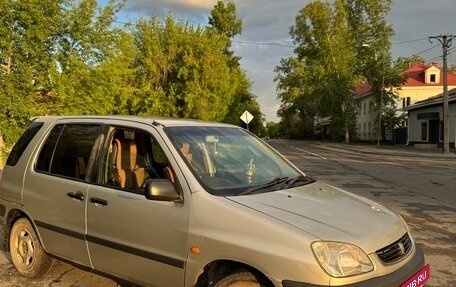 Toyota Raum I, 2001 год, 299 000 рублей, 3 фотография