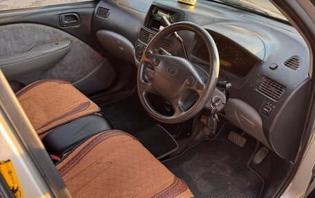 Toyota Raum I, 2001 год, 299 000 рублей, 18 фотография
