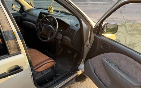 Toyota Raum I, 2001 год, 299 000 рублей, 20 фотография