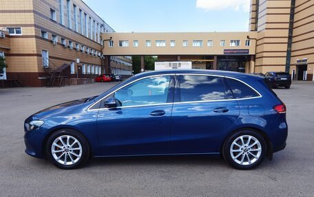 Mercedes-Benz B-Класс, 2020 год, 1 700 000 рублей, 2 фотография
