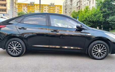 Hyundai Solaris II рестайлинг, 2018 год, 905 000 рублей, 13 фотография