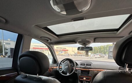 Mercedes-Benz E-Класс, 2005 год, 500 000 рублей, 24 фотография