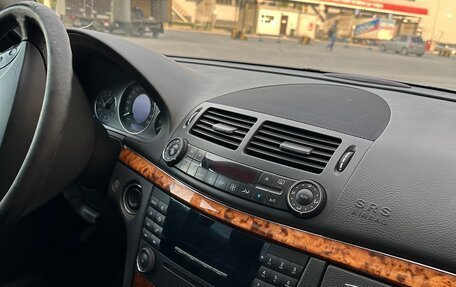 Mercedes-Benz E-Класс, 2005 год, 500 000 рублей, 21 фотография
