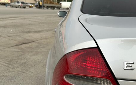 Mercedes-Benz E-Класс, 2005 год, 500 000 рублей, 32 фотография