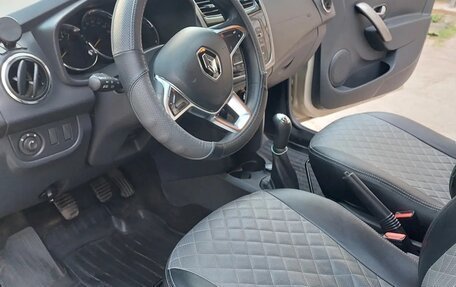Renault Logan II, 2019 год, 980 000 рублей, 6 фотография