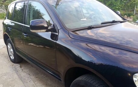 Volkswagen Touareg III, 2004 год, 600 000 рублей, 2 фотография