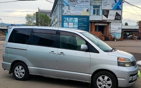 Toyota Voxy II, 2002 год, 788 000 рублей, 6 фотография