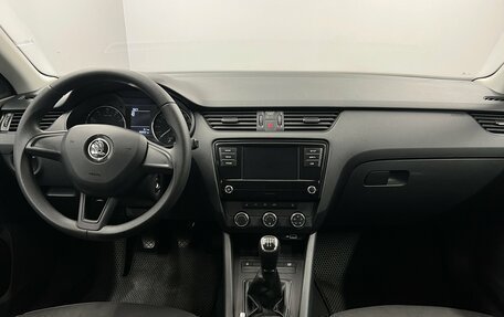 Skoda Octavia, 2017 год, 1 330 000 рублей, 10 фотография