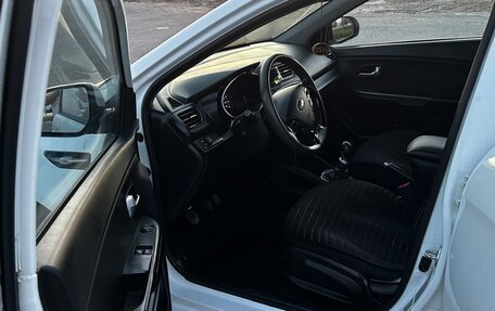 KIA Rio III рестайлинг, 2015 год, 750 000 рублей, 8 фотография
