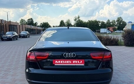 Audi A8, 2012 год, 1 920 000 рублей, 10 фотография