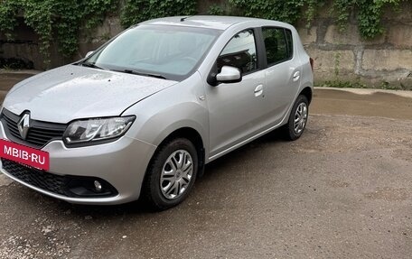 Renault Sandero II рестайлинг, 2018 год, 600 000 рублей, 3 фотография