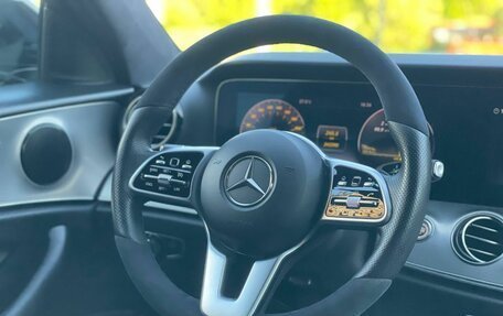 Mercedes-Benz E-Класс, 2018 год, 2 670 000 рублей, 21 фотография