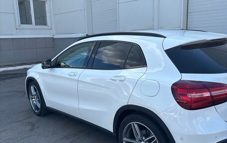 Mercedes-Benz GLA, 2019 год, 2 500 000 рублей, 3 фотография