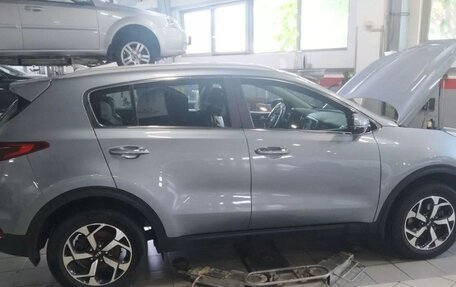 KIA Sportage IV рестайлинг, 2018 год, 2 150 000 рублей, 28 фотография