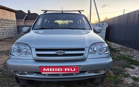 Chevrolet Niva I рестайлинг, 2004 год, 350 000 рублей, 3 фотография