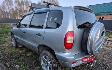 Chevrolet Niva I рестайлинг, 2004 год, 350 000 рублей, 5 фотография