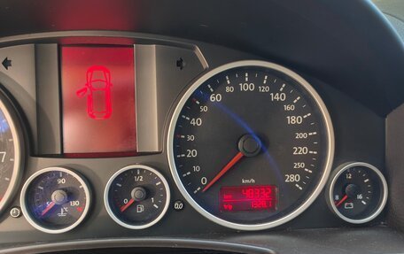 Volkswagen Touareg III, 2010 год, 2 000 000 рублей, 12 фотография
