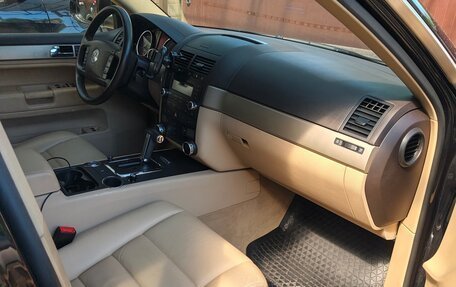 Volkswagen Touareg III, 2010 год, 2 000 000 рублей, 4 фотография