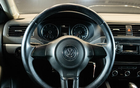 Volkswagen Jetta VI, 2011 год, 809 000 рублей, 6 фотография