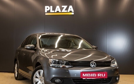 Volkswagen Jetta VI, 2011 год, 809 000 рублей, 2 фотография