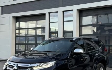 Mitsubishi Pajero Sport III рестайлинг, 2017 год, 2 999 000 рублей, 14 фотография
