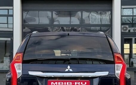 Mitsubishi Pajero Sport III рестайлинг, 2017 год, 2 999 000 рублей, 12 фотография