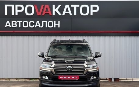 Toyota Land Cruiser 200, 2018 год, 7 477 000 рублей, 8 фотография