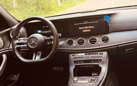 Mercedes-Benz E-Класс, 2020 год, 4 200 000 рублей, 11 фотография