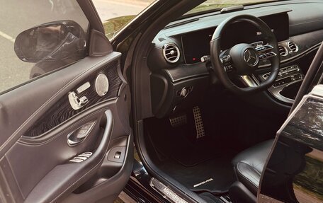 Mercedes-Benz E-Класс, 2020 год, 4 200 000 рублей, 12 фотография