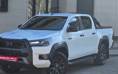 Toyota Hilux VIII, 2019 год, 3 150 000 рублей, 2 фотография