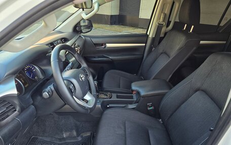 Toyota Hilux VIII, 2019 год, 3 150 000 рублей, 18 фотография
