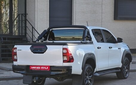 Toyota Hilux VIII, 2019 год, 3 150 000 рублей, 21 фотография